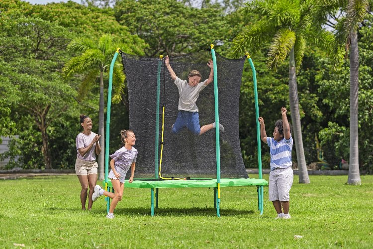 ⁦טרמפולינה 8 פיט (2.44 מטר) Xtreme Air Trampolin – Bestway⁩ – תמונה ⁦4⁩