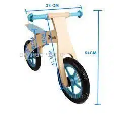 ⁦אופני איזון ודחיפה לרכיבה יציבה מעץ לילדים בצבע ירוק⁩ – תמונה ⁦2⁩