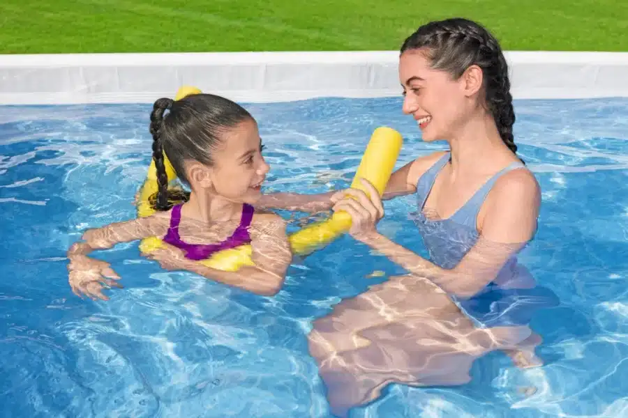 ⁦בריכת אולטרה מלבנית +משאבת פילטר 530 + סולם| 412X201X122 ס"מ| מקט BESTWAY| 56456⁩ – תמונה ⁦9⁩