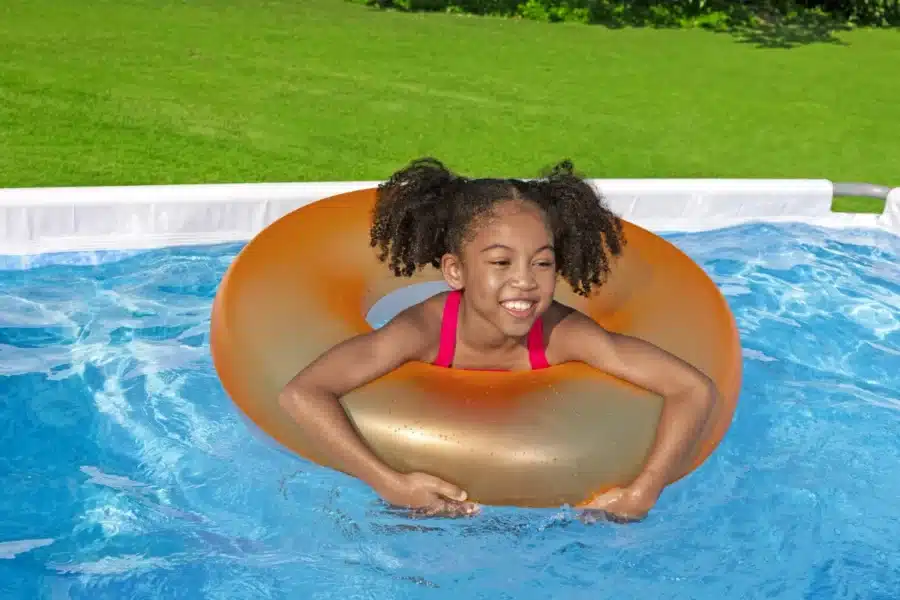 ⁦בריכת אולטרה מלבנית +משאבת פילטר 530 + סולם| 412X201X122 ס"מ| מקט BESTWAY| 56456⁩ – תמונה ⁦2⁩