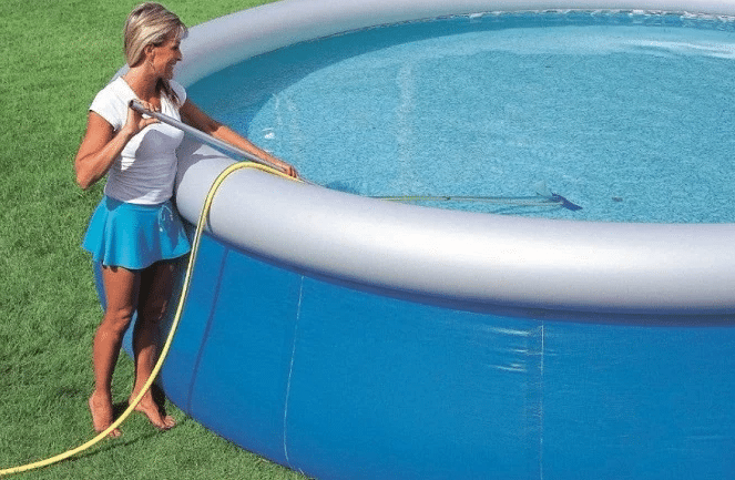 ⁦ערכת ניקוין לבריכה הביתית הכוללת שואב+ רשת שטוחה + מוט | מקט 28002| INTEX⁩ – תמונה ⁦4⁩